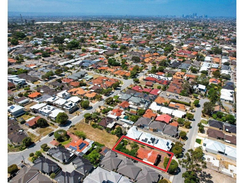 24 Quadea Way, Nollamara WA 6061