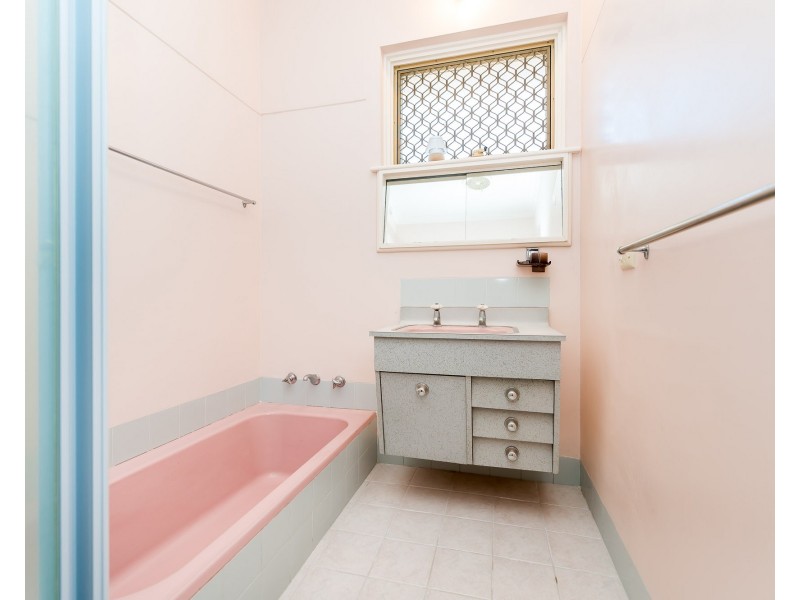 24 Quadea Way, Nollamara WA 6061