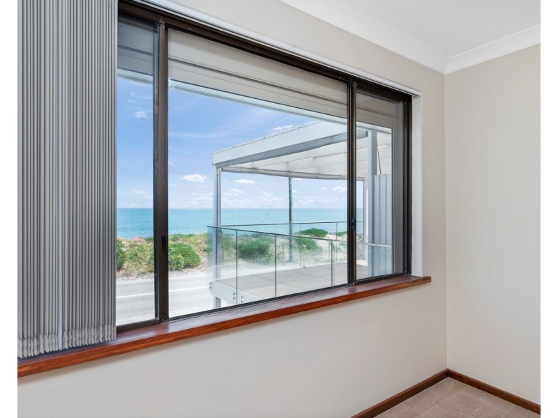 56B Halls Head Parade, Halls Head WA 6210