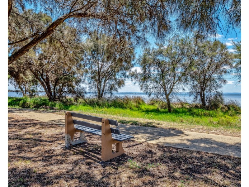 19/15 Kardan Loop, Falcon WA 6210