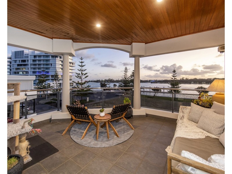 4B Dorsodura Way, Mandurah WA 6210