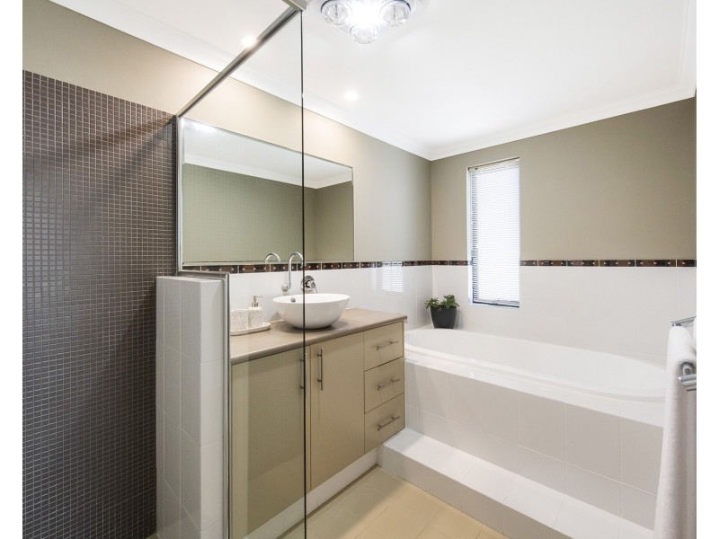 4B Dorsodura Way, Mandurah WA 6210