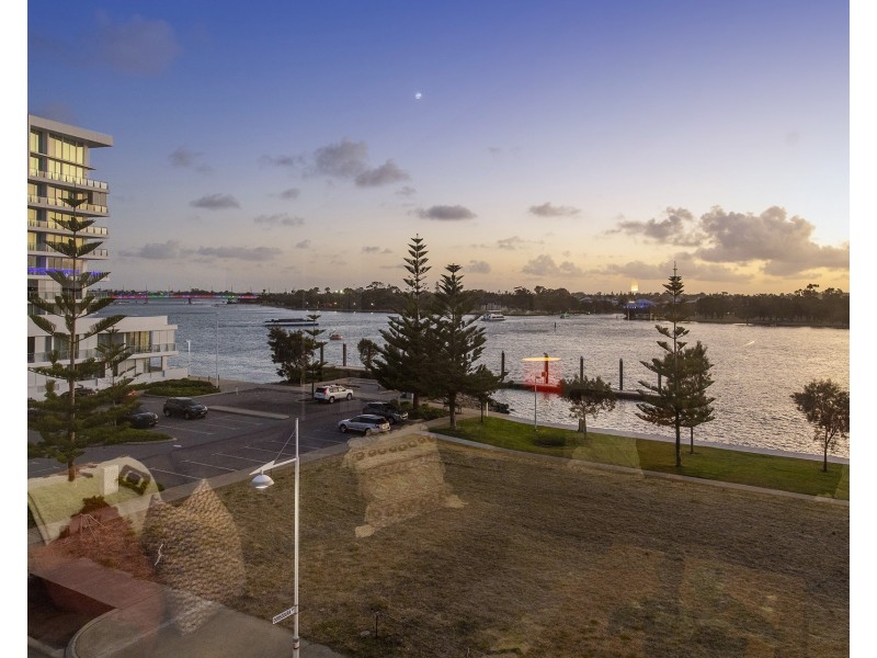4B Dorsodura Way, Mandurah WA 6210