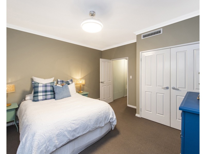 4B Dorsodura Way, Mandurah WA 6210