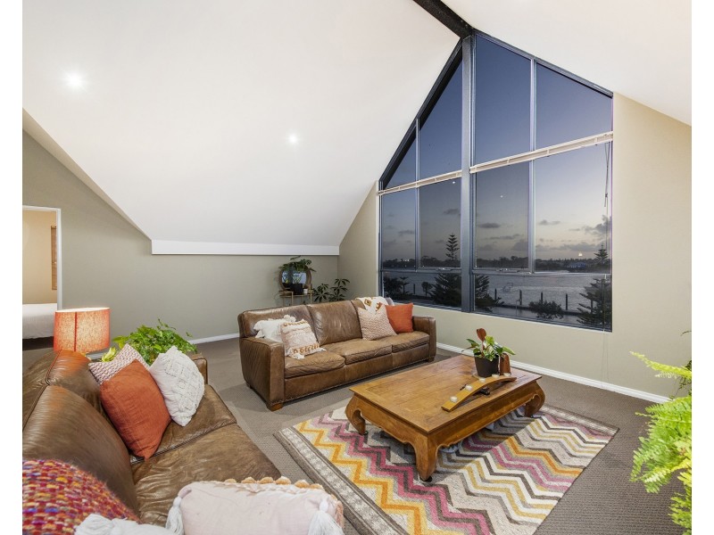 4B Dorsodura Way, Mandurah WA 6210