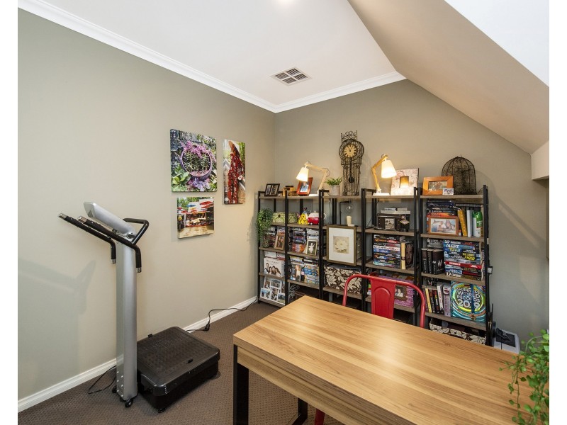 4B Dorsodura Way, Mandurah WA 6210