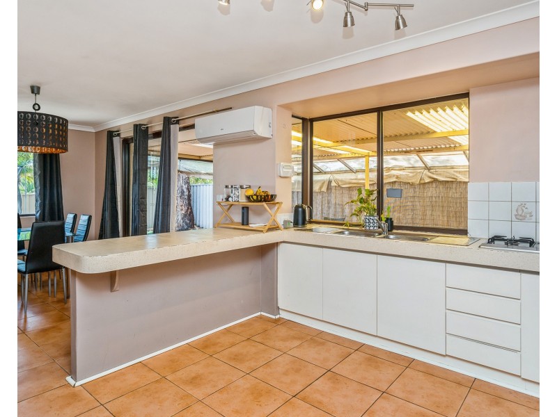 23 Edwards Entrance, Stratton WA 6056