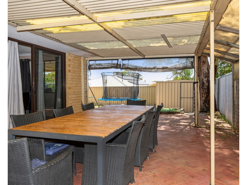 23 Edwards Entrance, Stratton WA 6056