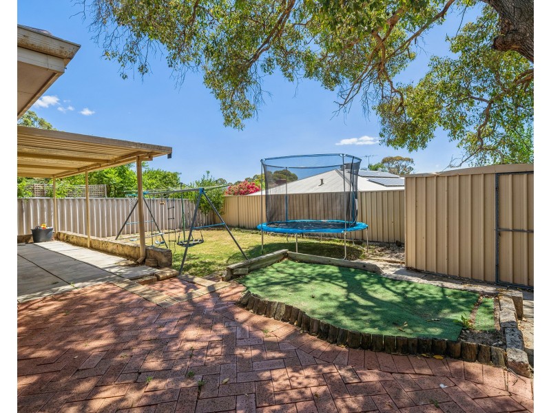23 Edwards Entrance, Stratton WA 6056
