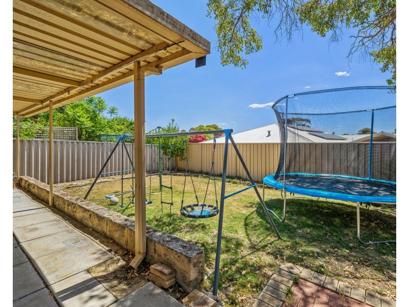 23 Edwards Entrance, Stratton WA 6056