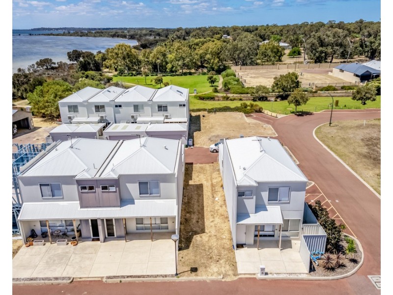 17/15 Kardan Loop, Falcon WA 6210