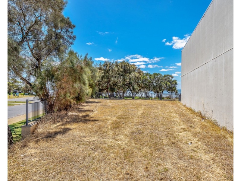 17/15 Kardan Loop, Falcon WA 6210