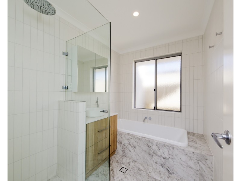 1/174 Flinders Street, Yokine WA 6060