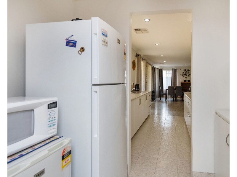 3 Underdale Place, Coodanup WA 6210