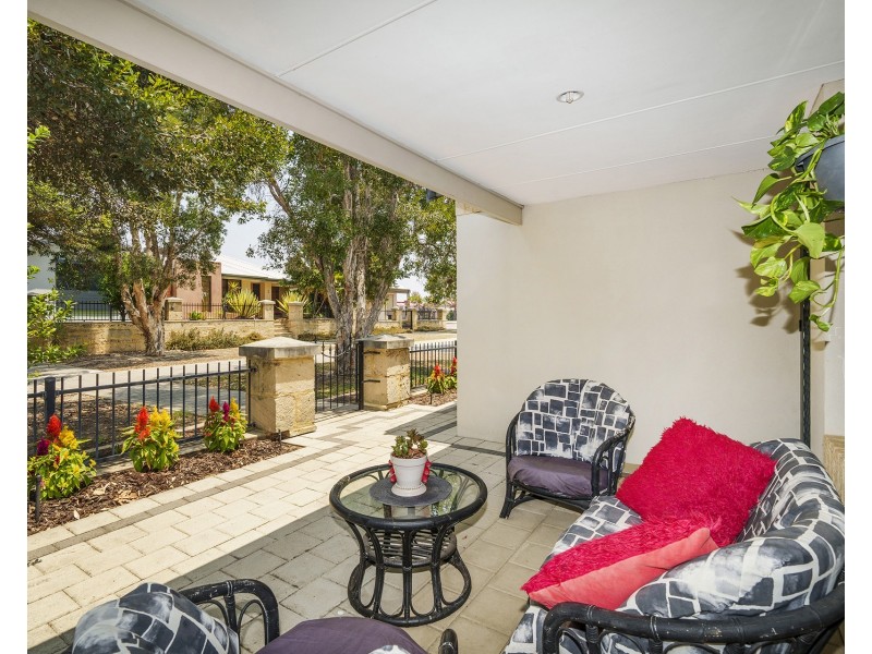 6 Oban Way, Ellenbrook WA 6069