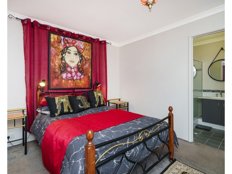 6 Oban Way, Ellenbrook WA 6069