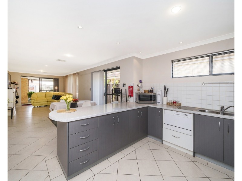 6 Oban Way, Ellenbrook WA 6069