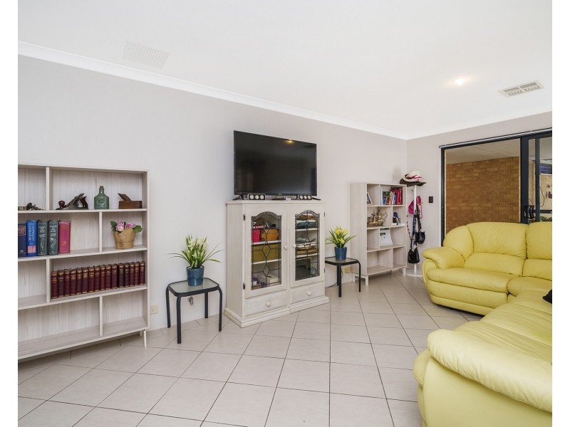 6 Oban Way, Ellenbrook WA 6069