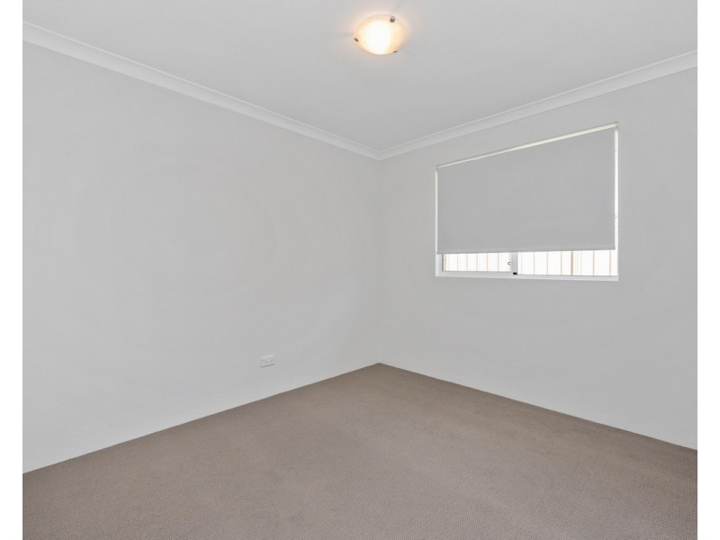 38 Bushlark Turn, Erskine WA 6210