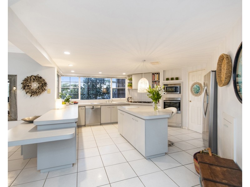 33 Hill Street, Halls Head WA 6210