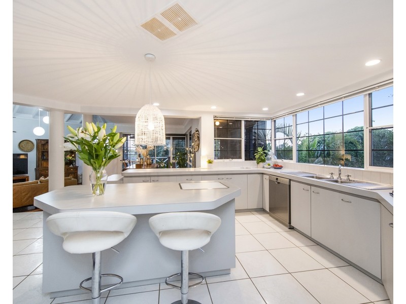 33 Hill Street, Halls Head WA 6210