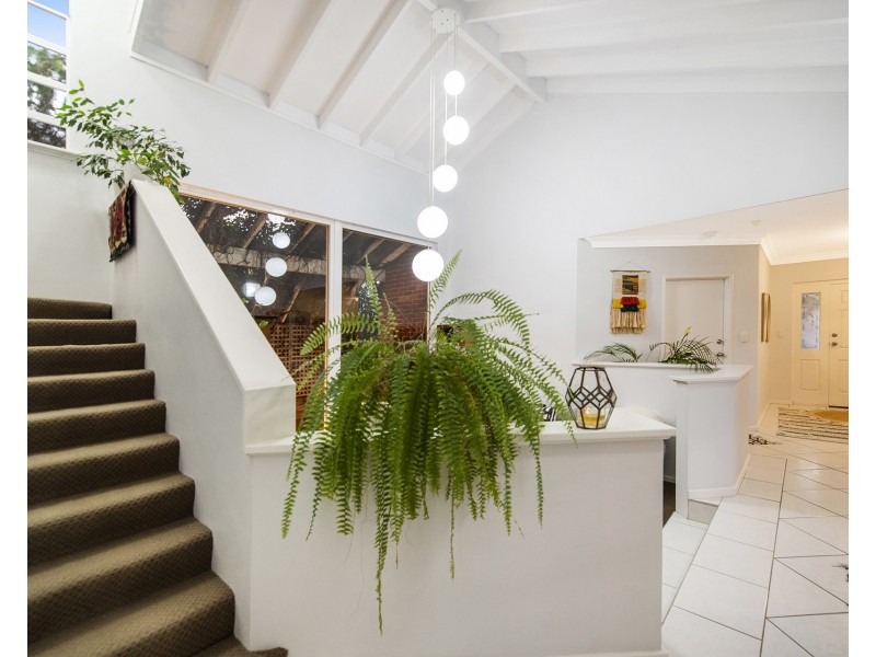 33 Hill Street, Halls Head WA 6210