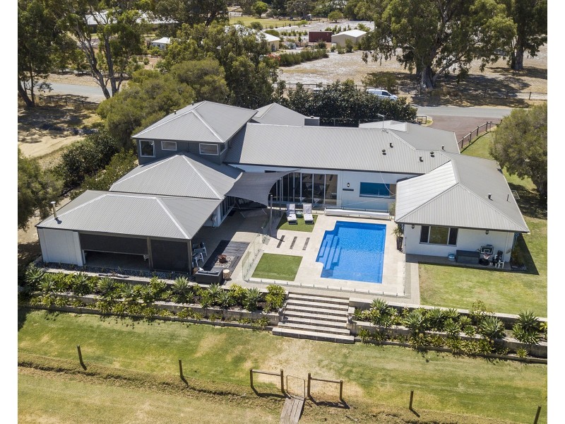 42 Thomasfield Place, Ravenswood WA 6208