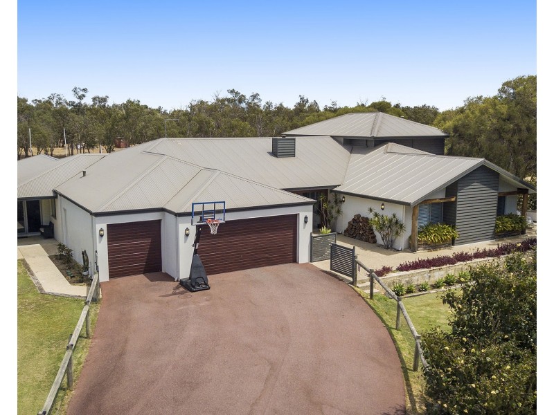 42 Thomasfield Place, Ravenswood WA 6208