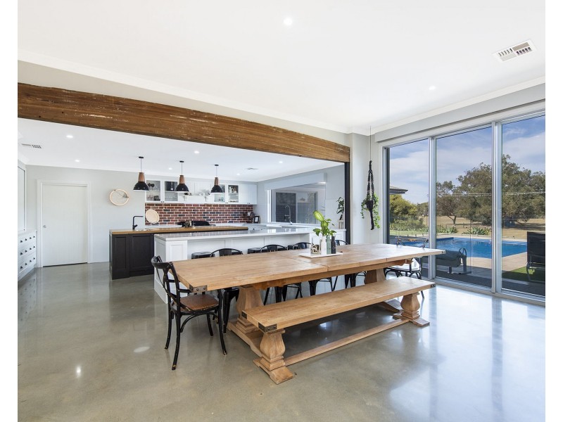 42 Thomasfield Place, Ravenswood WA 6208