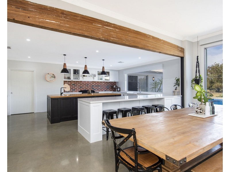 42 Thomasfield Place, Ravenswood WA 6208