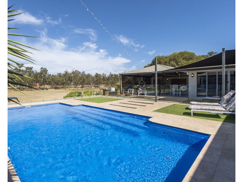 42 Thomasfield Place, Ravenswood WA 6208