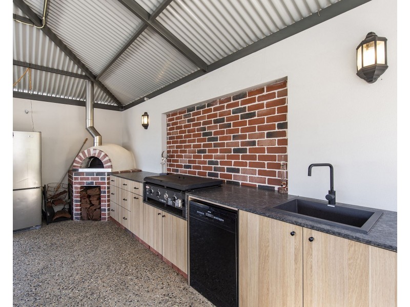 42 Thomasfield Place, Ravenswood WA 6208