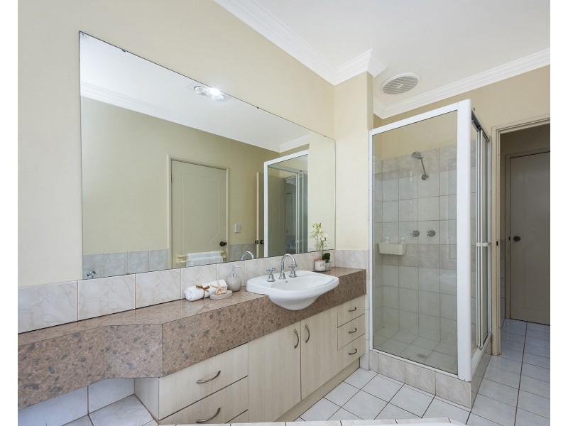 8 Pemberton Close, Stirling WA 6021