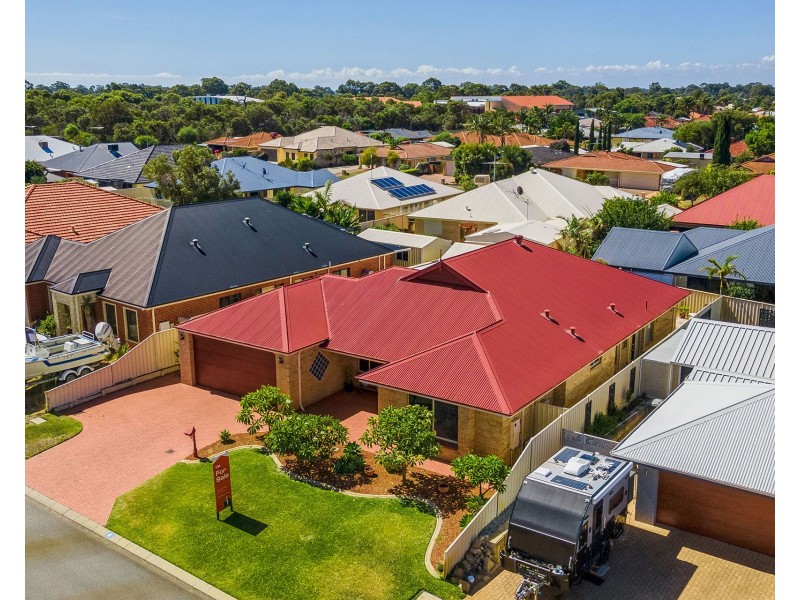 4 Petit Loop, Dudley Park WA 6210