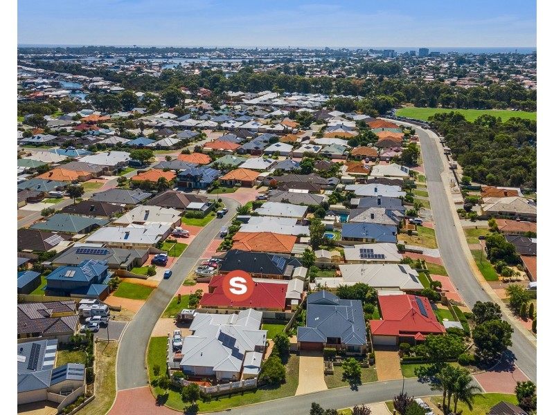 4 Petit Loop, Dudley Park WA 6210