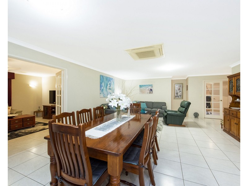 4 Petit Loop, Dudley Park WA 6210