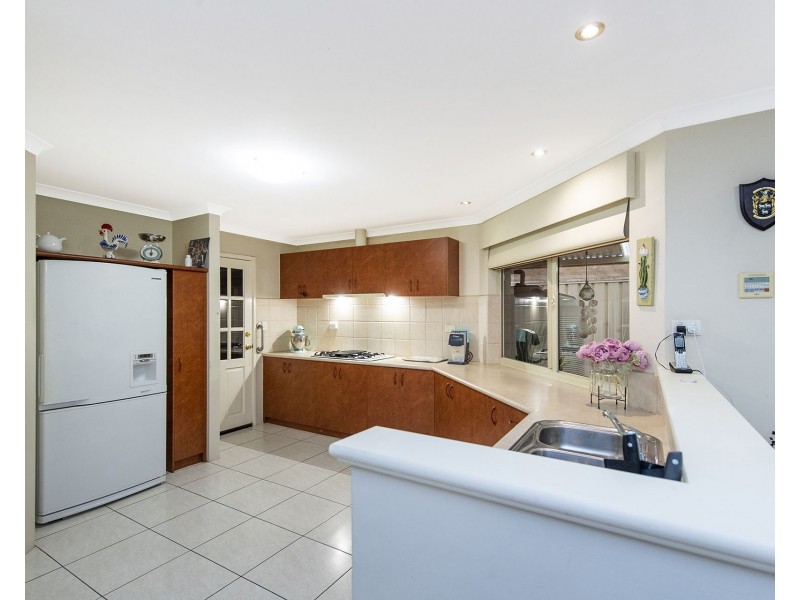 4 Petit Loop, Dudley Park WA 6210