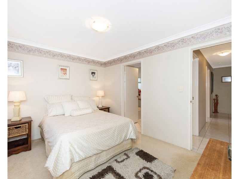 4 Petit Loop, Dudley Park WA 6210