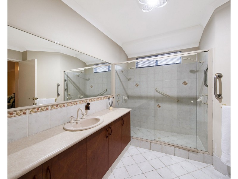 4 Petit Loop, Dudley Park WA 6210