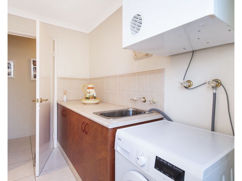 4 Petit Loop, Dudley Park WA 6210