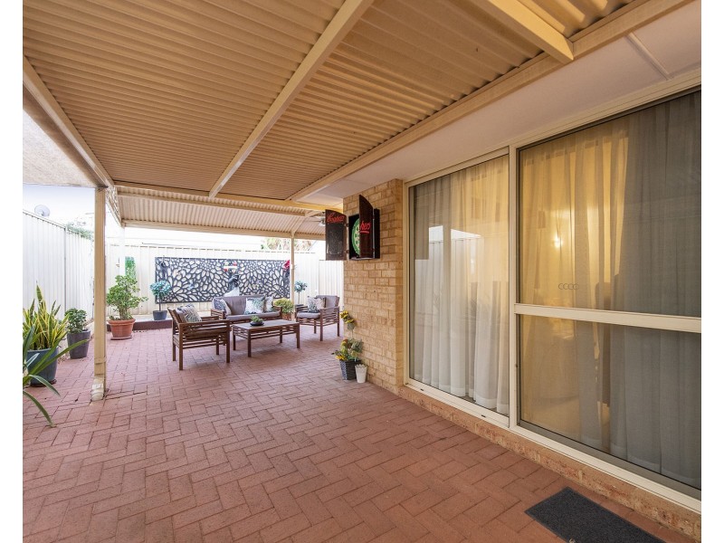 4 Petit Loop, Dudley Park WA 6210