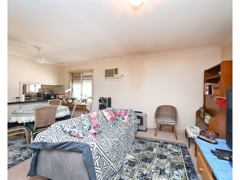 10 Gummow Way, Girrawheen WA 6064