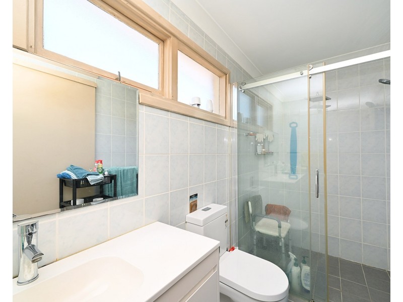 10 Gummow Way, Girrawheen WA 6064