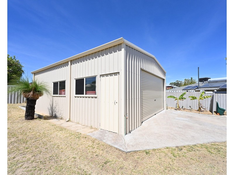 10 Gummow Way, Girrawheen WA 6064