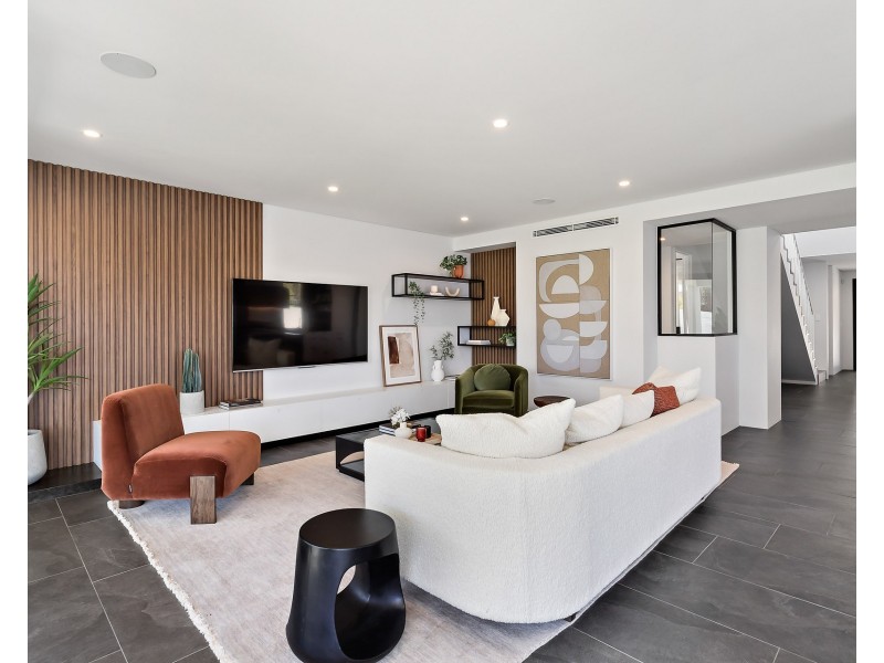 206 Empire Avenue, Churchlands WA 6018