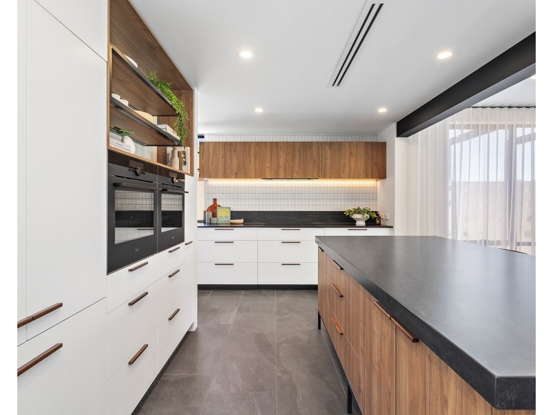 206 Empire Avenue, Churchlands WA 6018