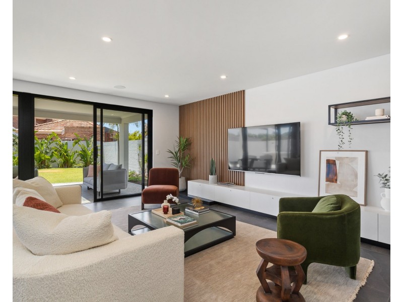 206 Empire Avenue, Churchlands WA 6018