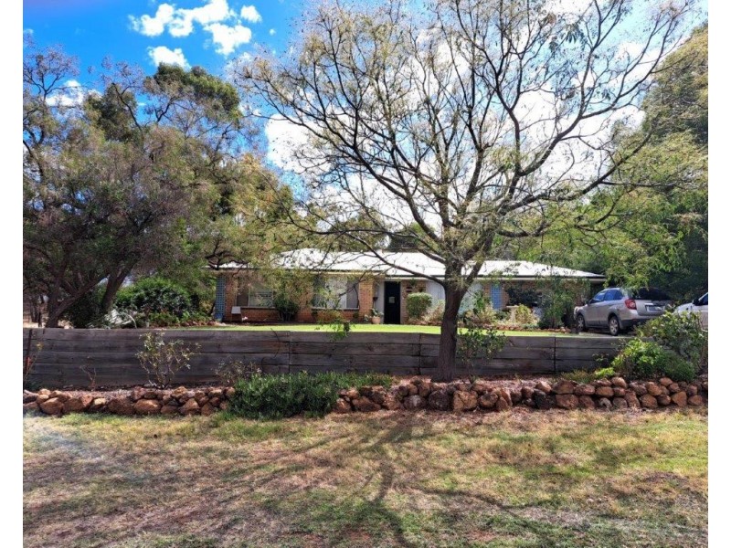 7 Connor Street, Toodyay WA 6566
