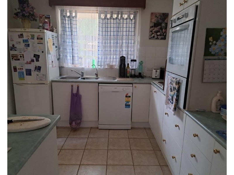 7 Connor Street, Toodyay WA 6566