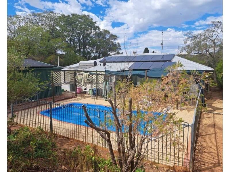 7 Connor Street, Toodyay WA 6566